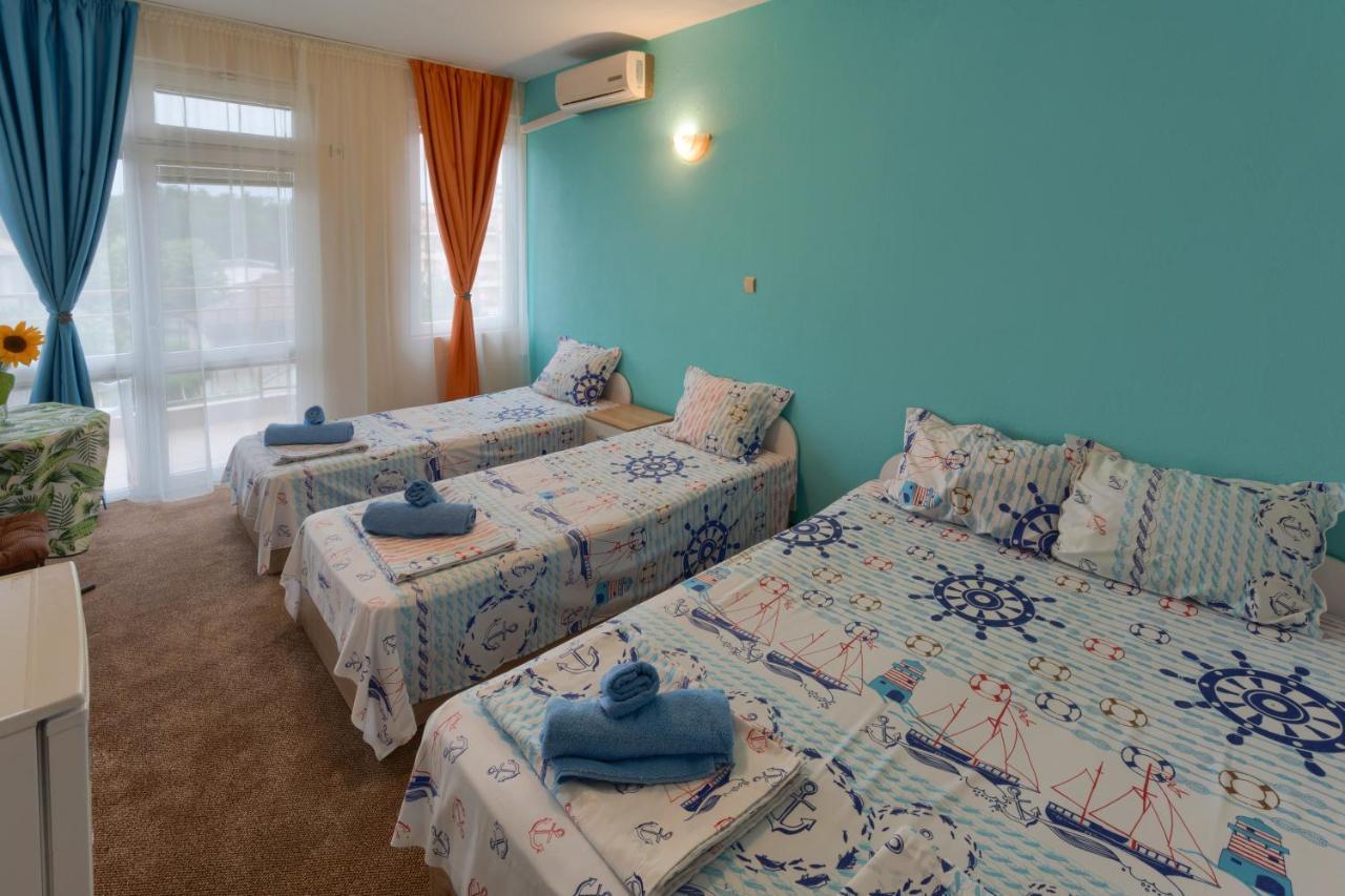 Kazlarov Guest House Kiten  Exterior photo