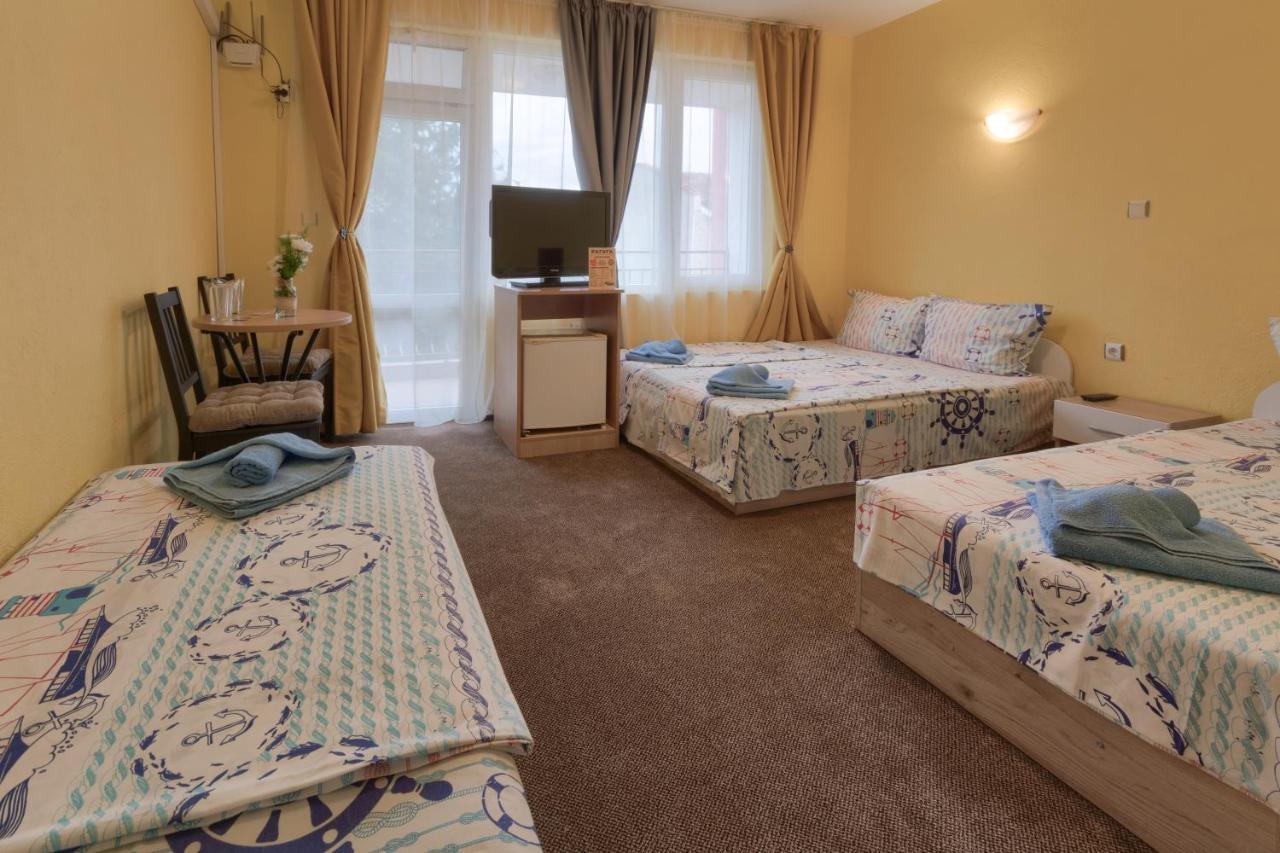 Kazlarov Guest House Kiten  Exterior photo
