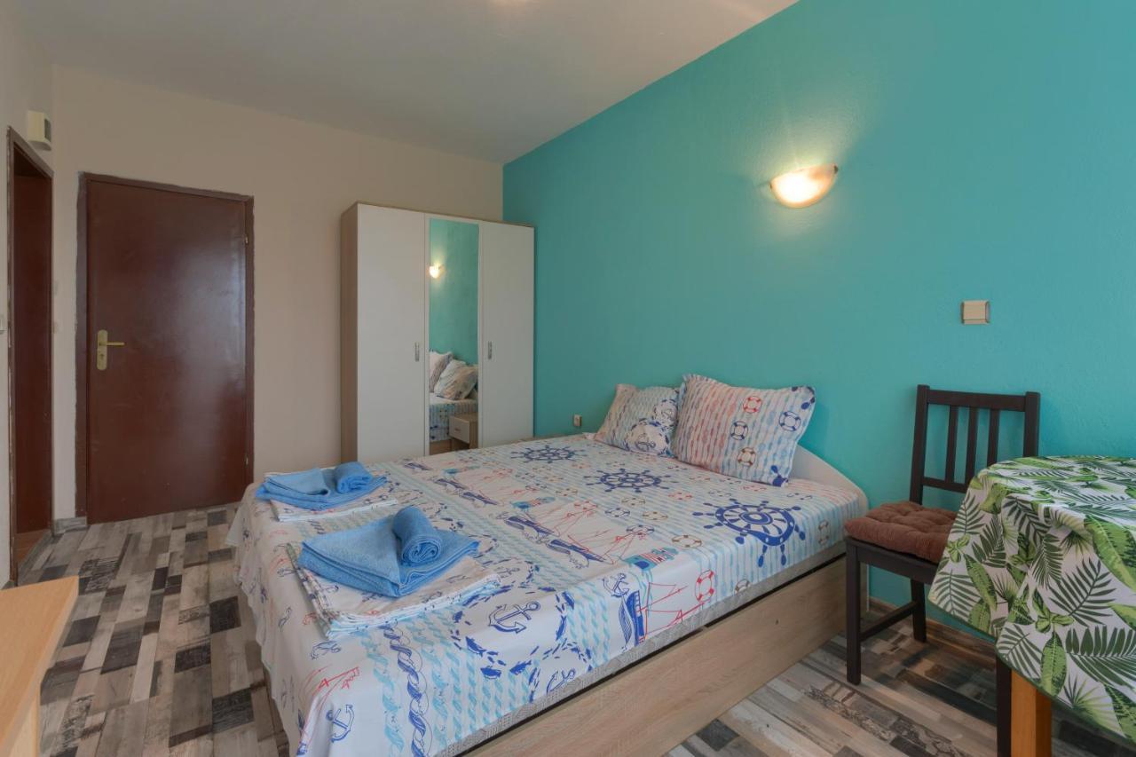 Kazlarov Guest House Kiten  Exterior photo