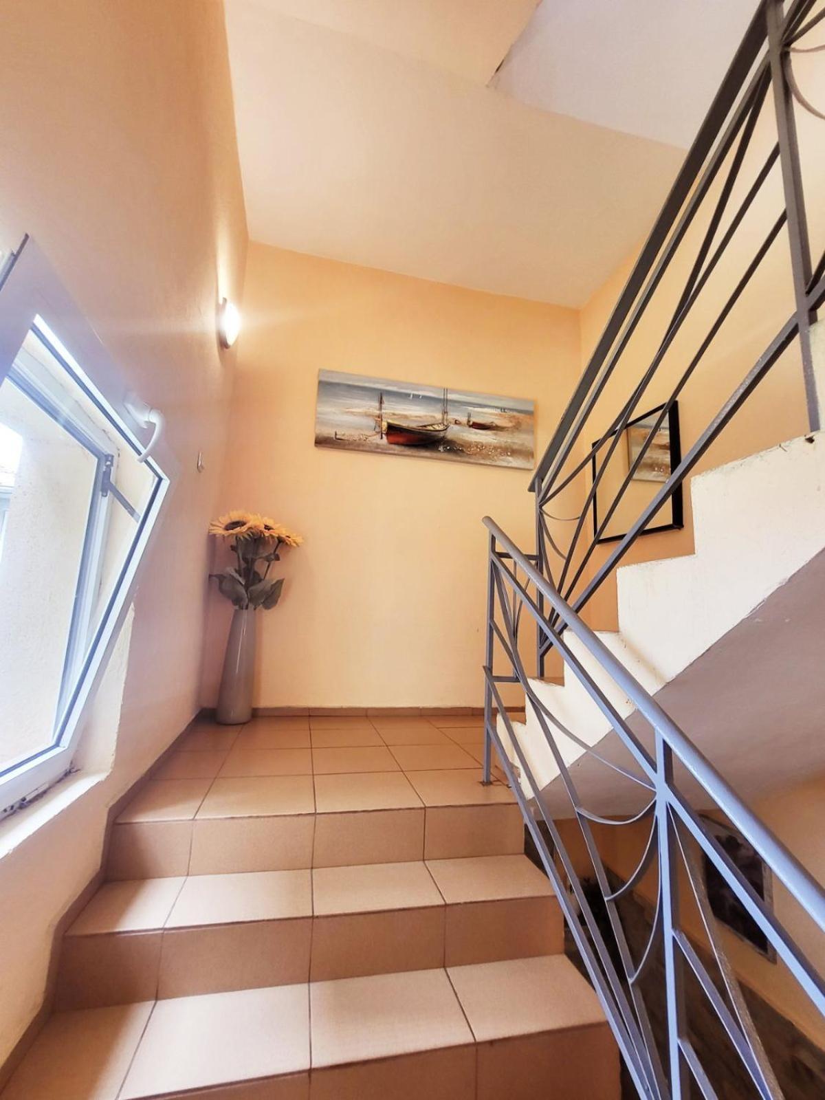 Kazlarov Guest House Kiten  Exterior photo