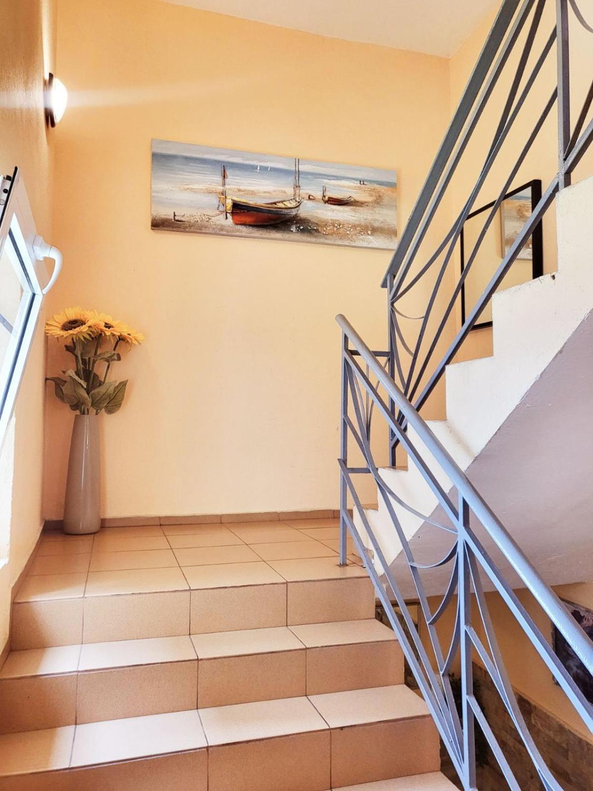 Kazlarov Guest House Kiten  Exterior photo